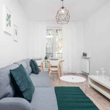Botanic Gardens Apartment With Free Garage Wroclaw By Noclegi Renters Екстериор снимка