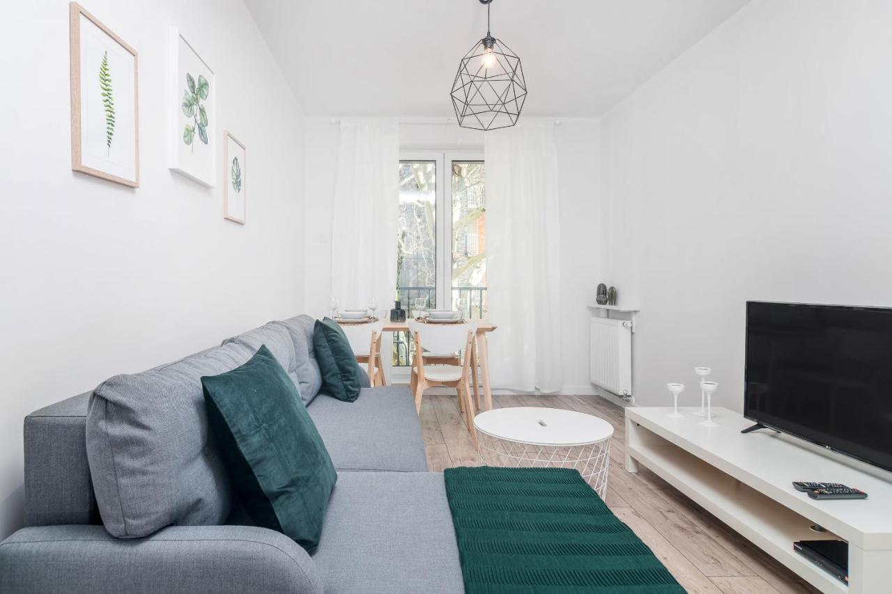 Botanic Gardens Apartment With Free Garage Wroclaw By Noclegi Renters Екстериор снимка
