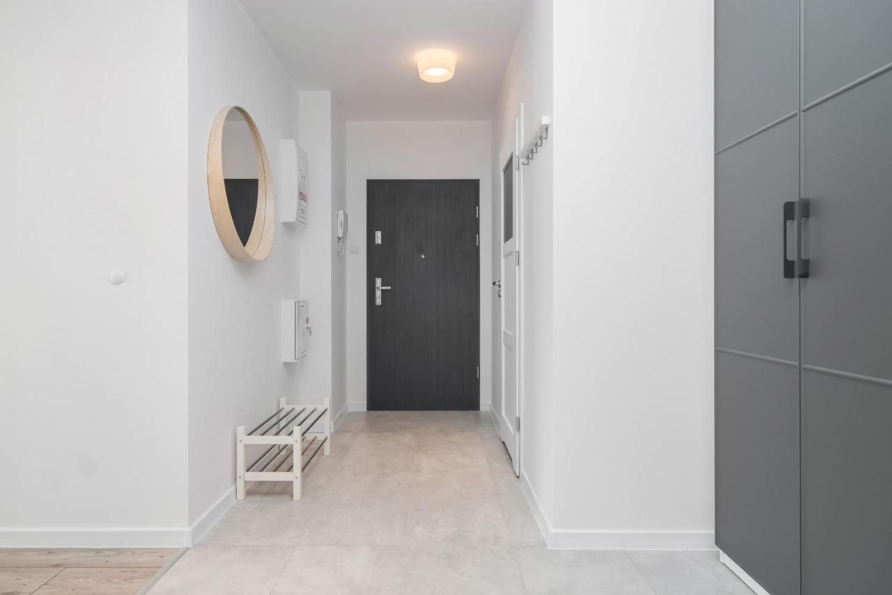 Botanic Gardens Apartment With Free Garage Wroclaw By Noclegi Renters Екстериор снимка