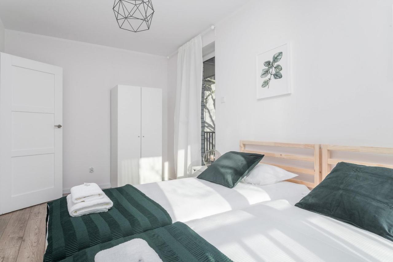 Botanic Gardens Apartment With Free Garage Wroclaw By Noclegi Renters Екстериор снимка