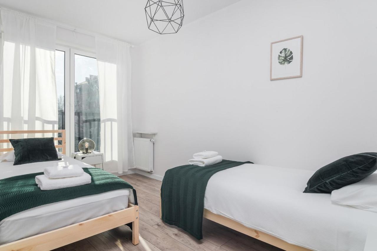 Botanic Gardens Apartment With Free Garage Wroclaw By Noclegi Renters Екстериор снимка