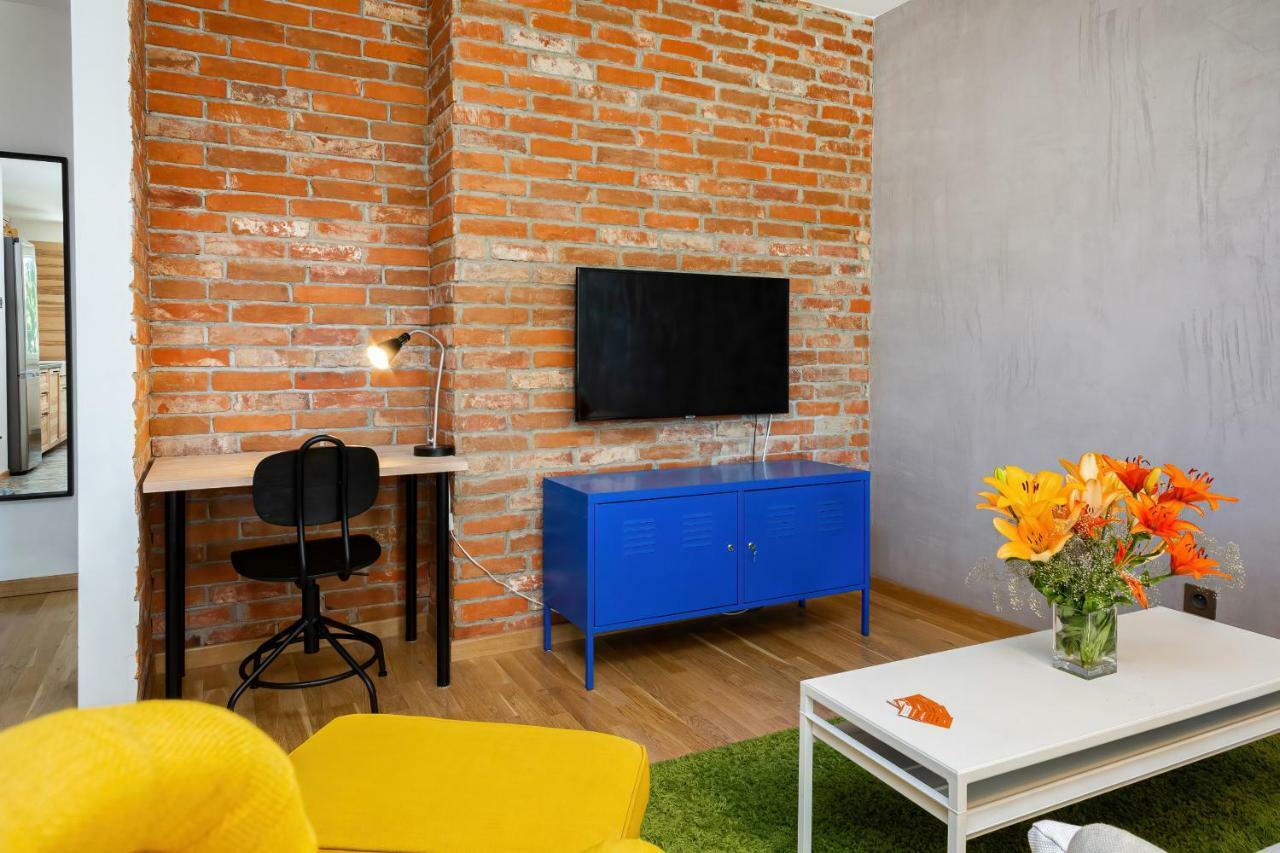 Botanic Gardens Apartment With Free Garage Wroclaw By Noclegi Renters Екстериор снимка