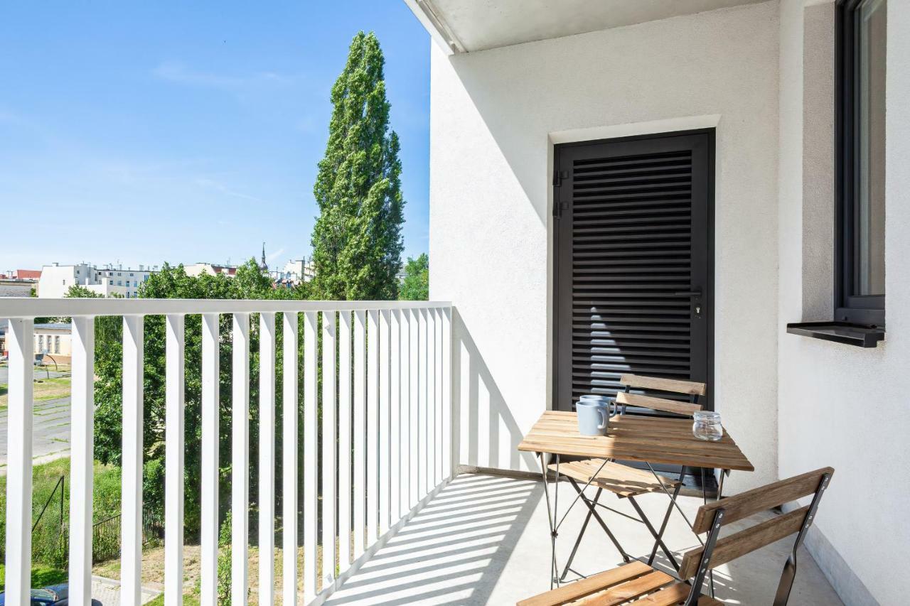 Botanic Gardens Apartment With Free Garage Wroclaw By Noclegi Renters Екстериор снимка